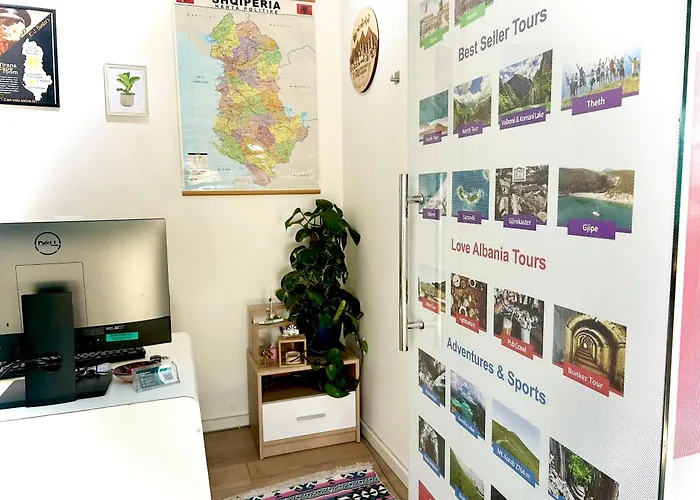 호텔 Myslym Shyri 3*