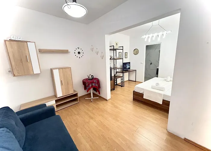 Myslym Shyri 티라나