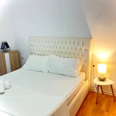 Hotell Myslym Shyri