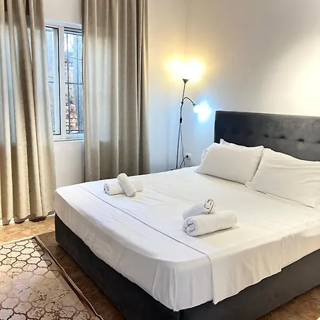 Hotell Myslym Shyri 3*