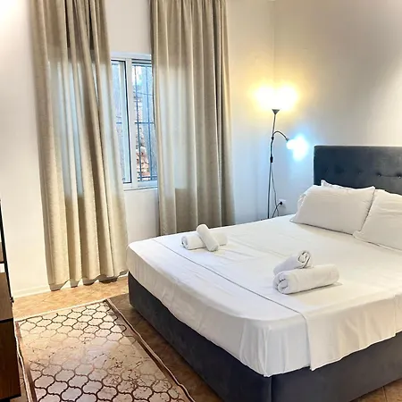 Hotell Myslym Shyri 3*