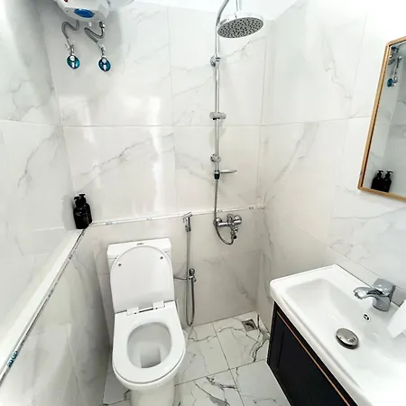Hotell Myslym Shyri